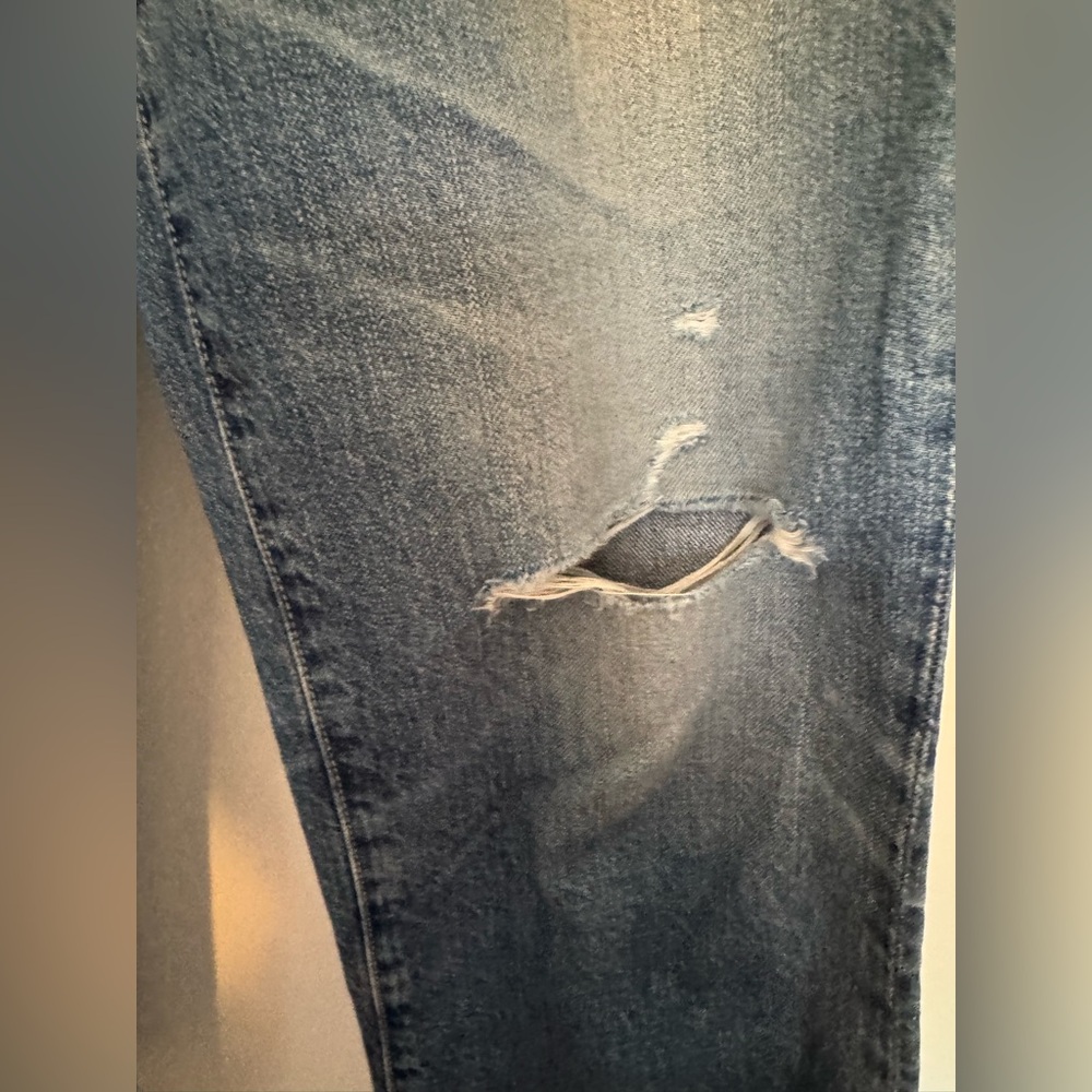 AG Rhett Distressed High Rise Straight Leg Jean 27 - Picture 9 of 13